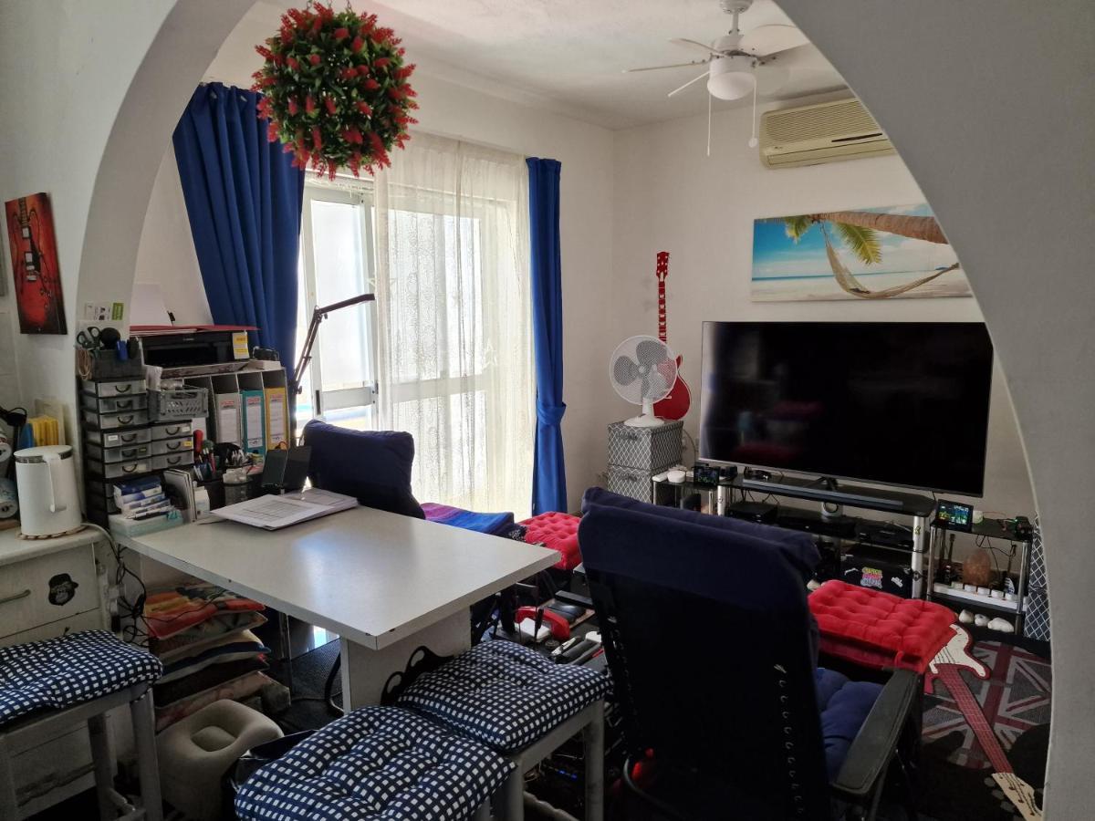 Modern Confortable Room For 1 Person Only In A Shared Flat Close To Beach 梅利哈 外观 照片